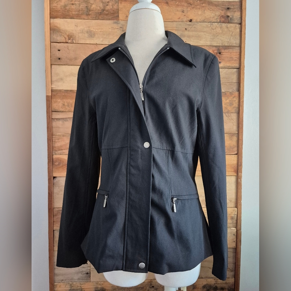 Classiques Entier Sleek Black  Zip Front Jacket